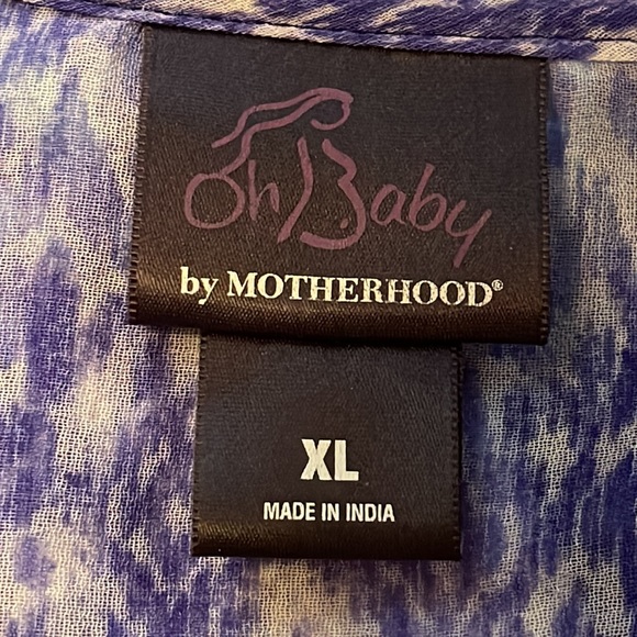 COPY - NWOT- a Motherhood top. But anyone with a little bigger front it’s perfe… - Picture 8 of 8